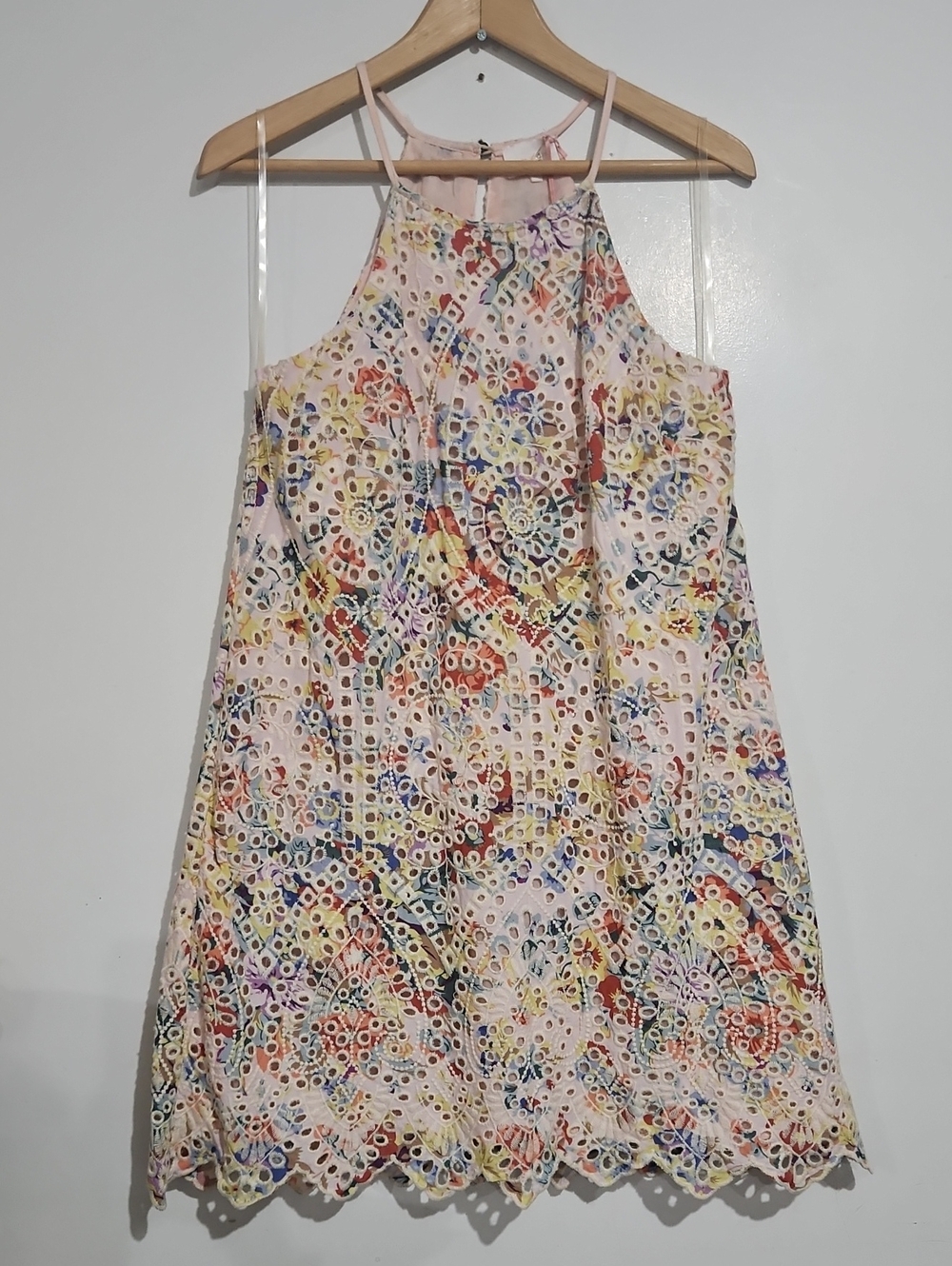 entro Pink Multicolor Eyelet Halter Dress Sz M NWT's